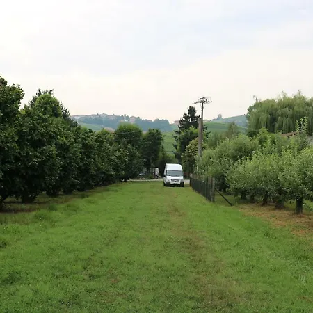 キャンプ場 La Rosa Nel Borgo Agricamping ラ・モッラ